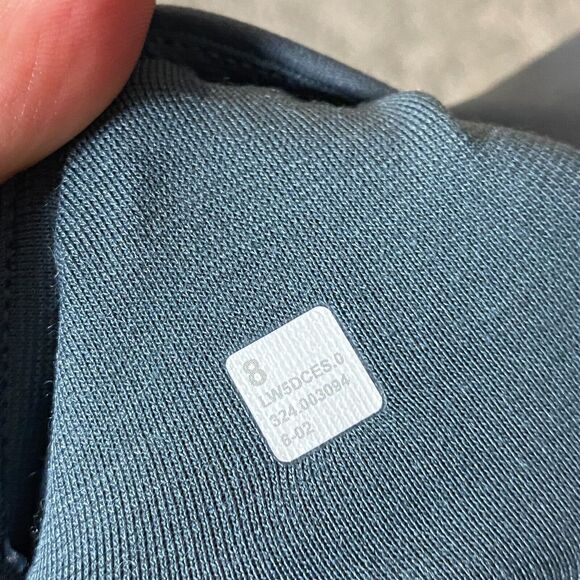 Lululemon Size 8 Align Pant High Rise with Pockets 25" Inseam Oil Grey - Picture 3 of 6